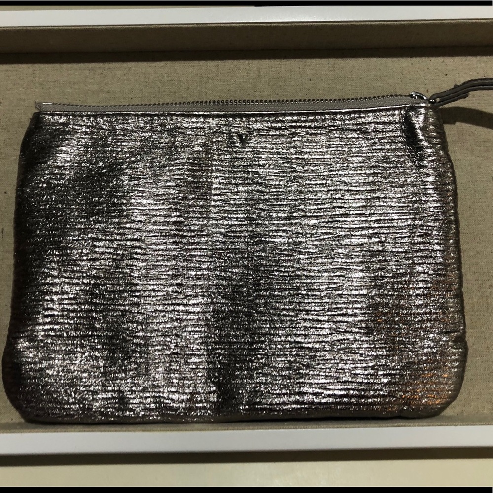 Stella & Dot Pewter wristlet